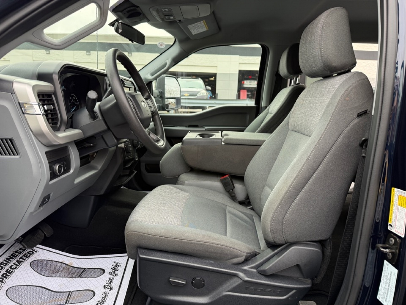 2025 Ford F-350 XLT, 39193, Photo