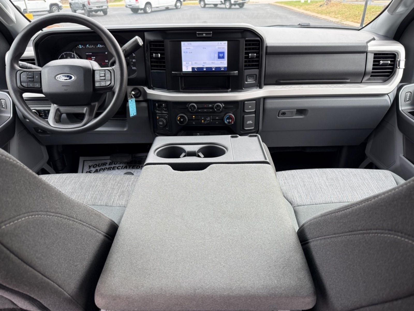 2025 Ford F-350 XLT, 39193, Photo