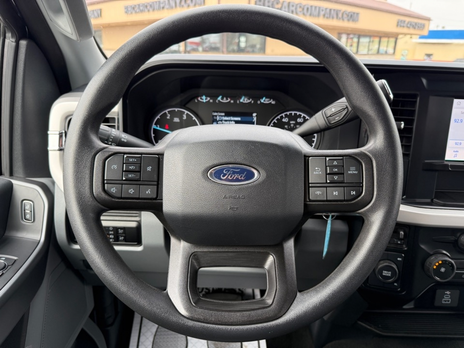 2025 Ford F-350 XLT, 39193, Photo