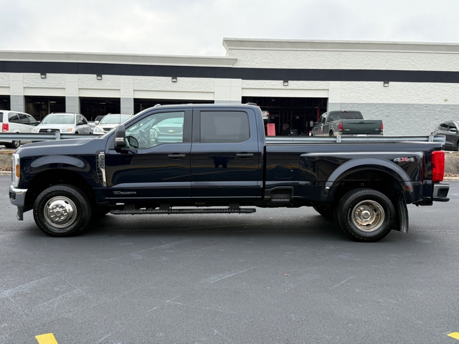 2025 Ford F-350 XLT, 39193, Photo