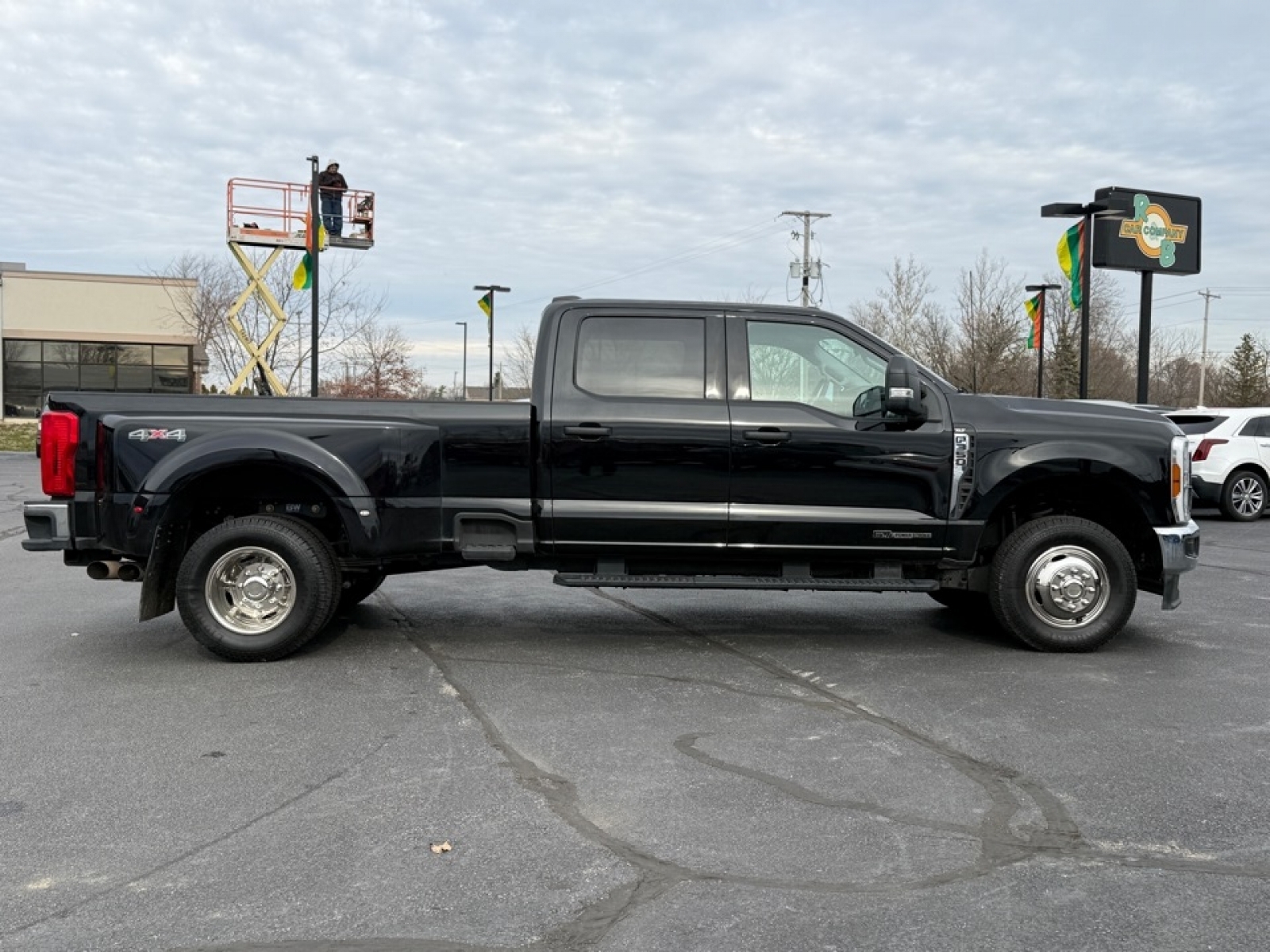 2025 Ford F-350 XLT, 39194, Photo
