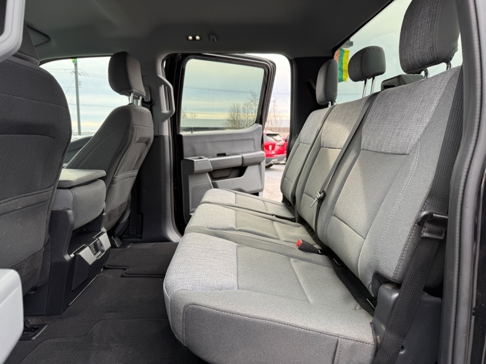 2025 Ford F-350 XLT, 39194, Photo