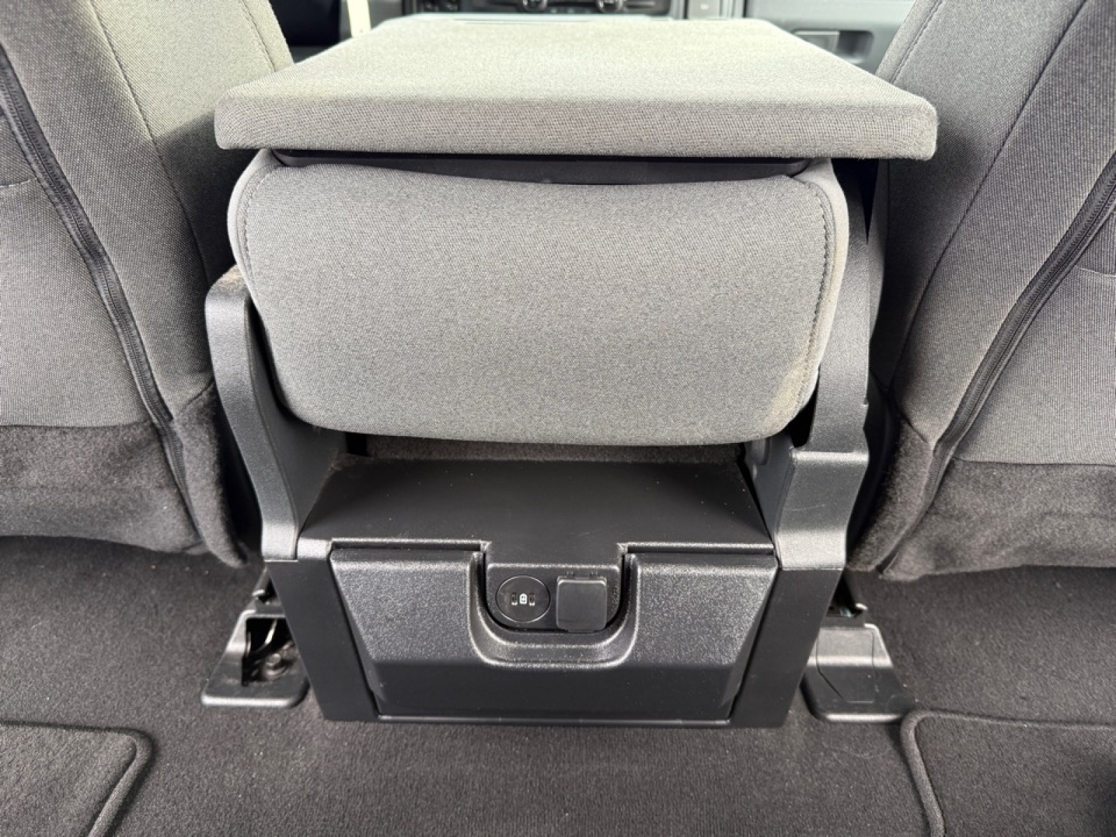 2025 Ford F-350 XLT, 39194, Photo