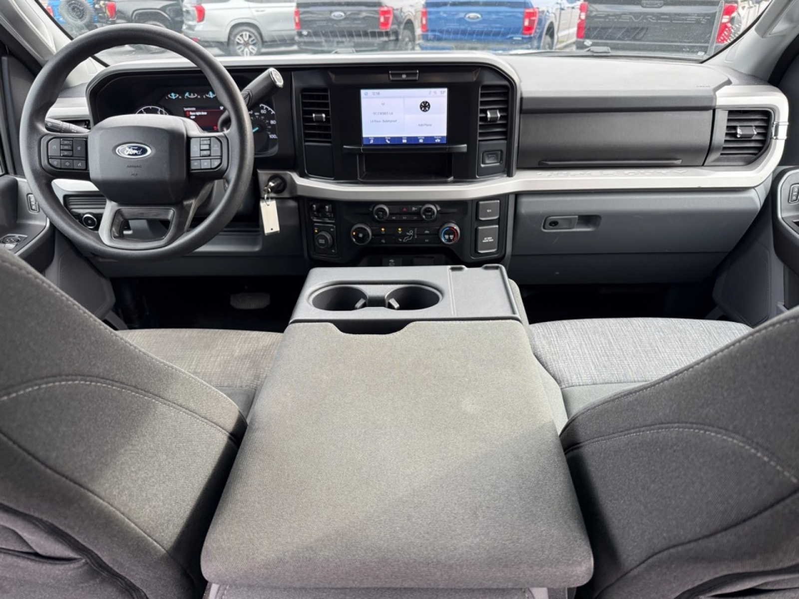 2025 Ford F-350 XLT, 39194, Photo