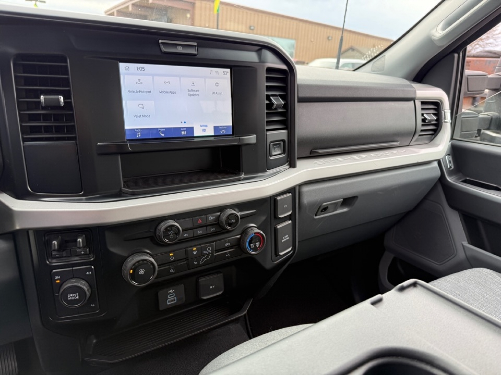 2025 Ford F-350 XLT, 39194, Photo