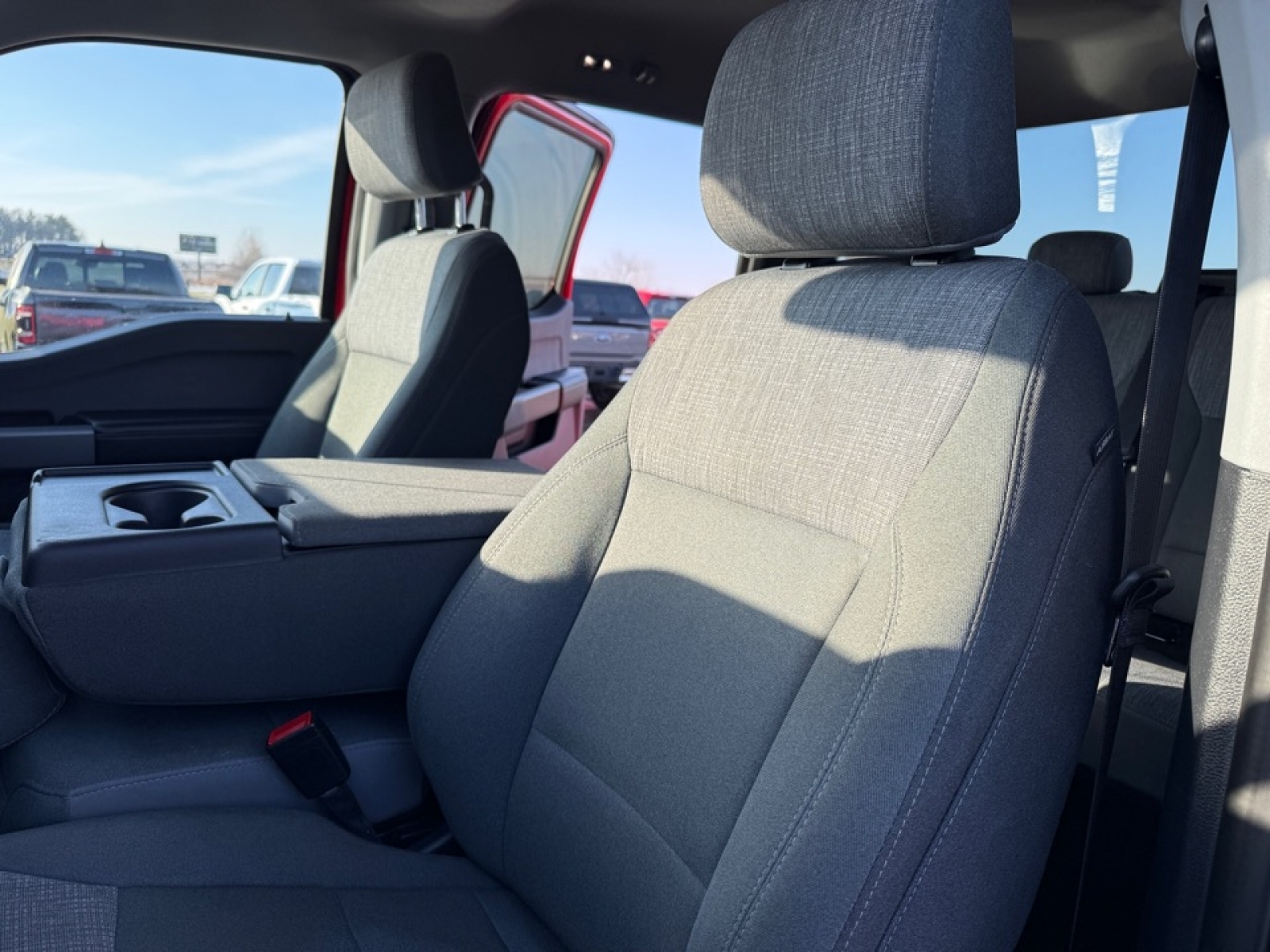 2025 Ford F-350 XLT, 39329, Photo