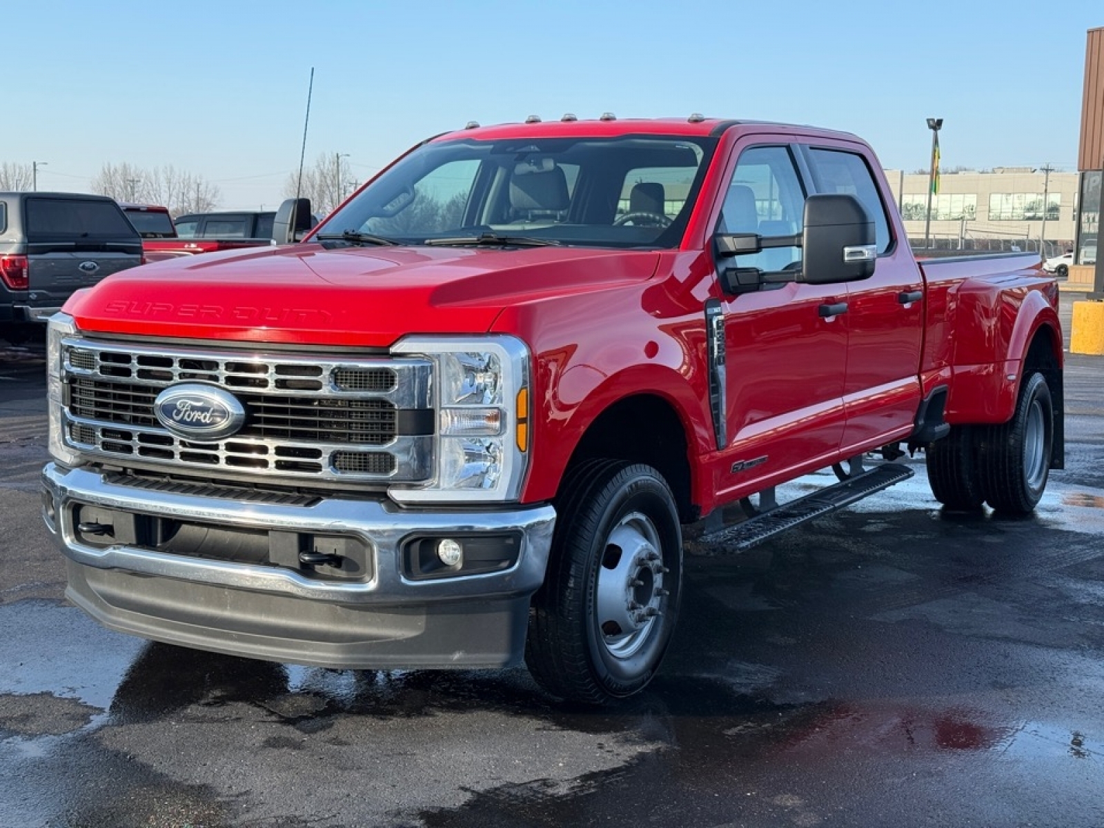 2025 Ford F-350 XLT, 39329, Photo