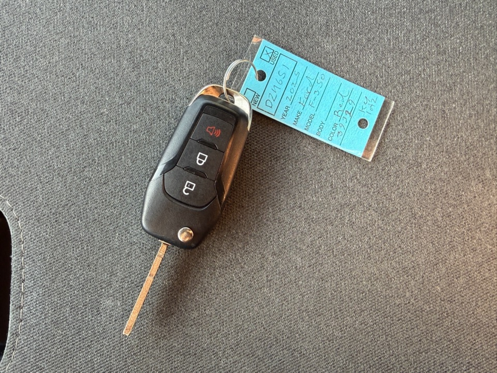 2025 Ford F-350 XLT, 39329, Photo