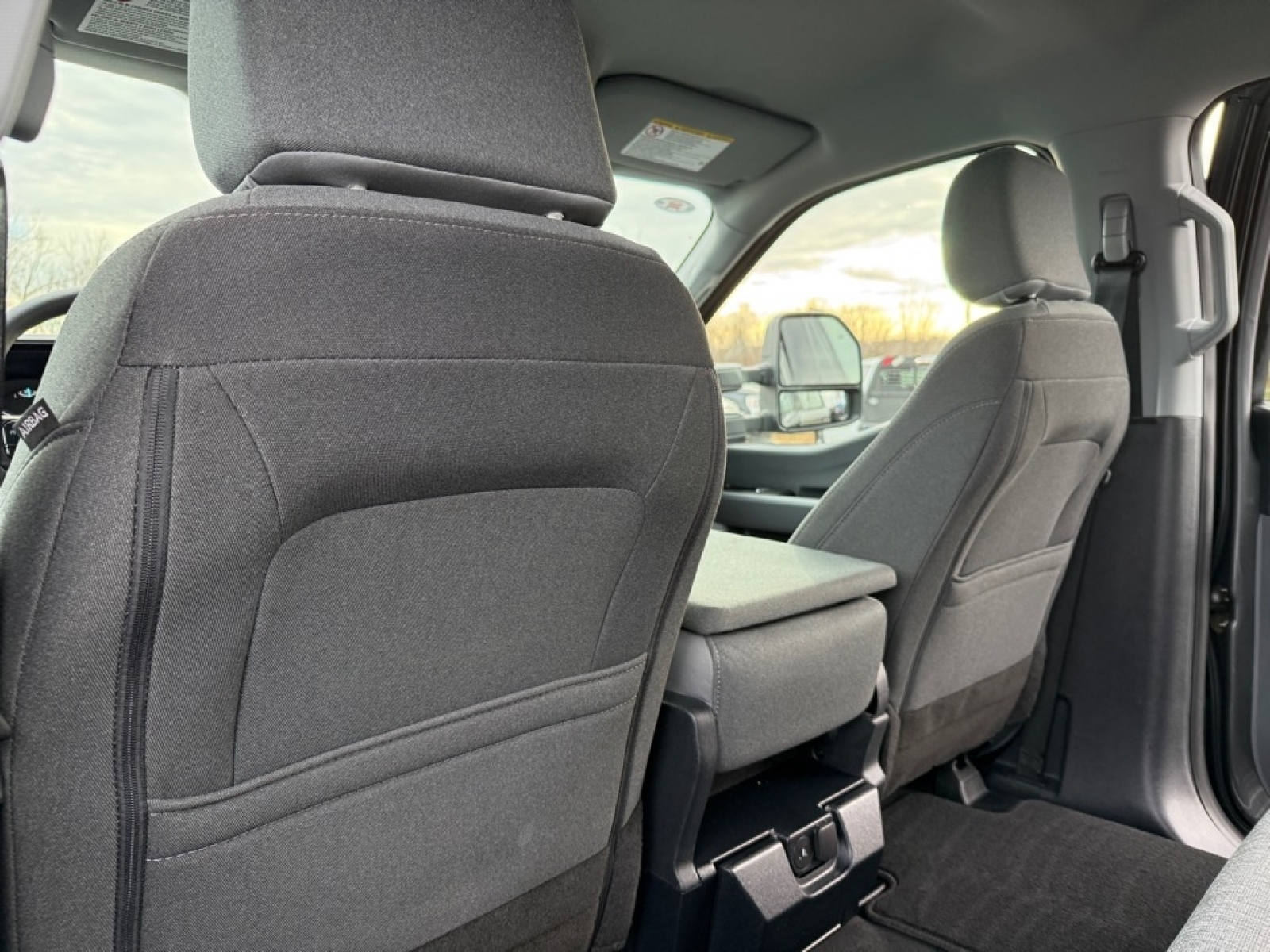 2025 Ford F-350 XLT, 39381, Photo