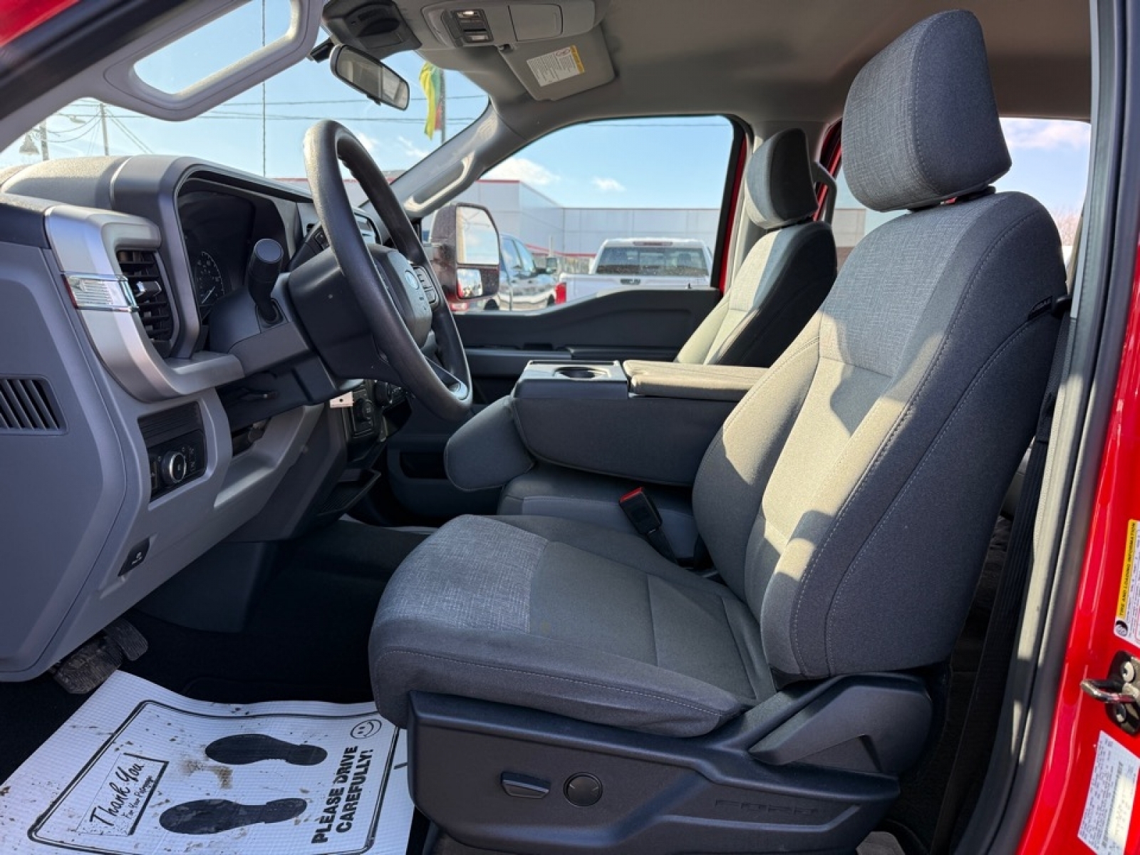 2025 Ford F-350 XLT, 39507, Photo