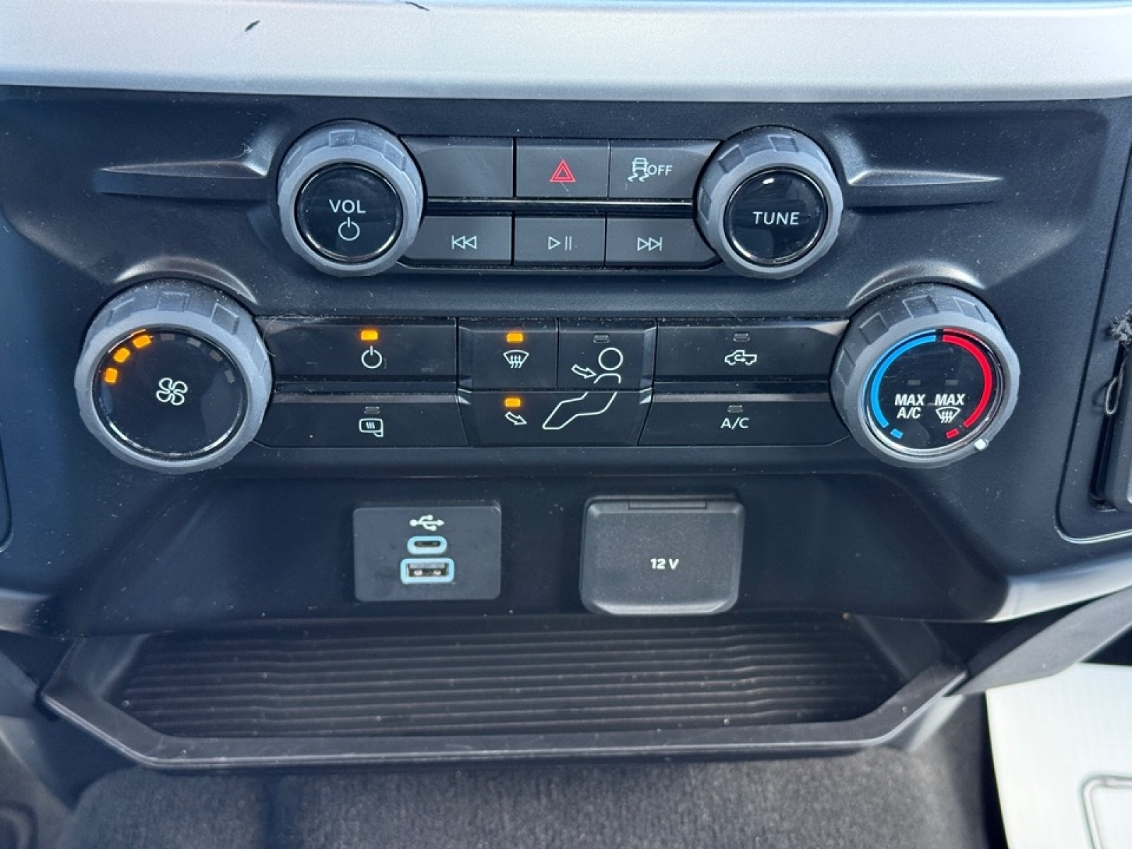 2025 Ford F-350 XLT, 39507, Photo