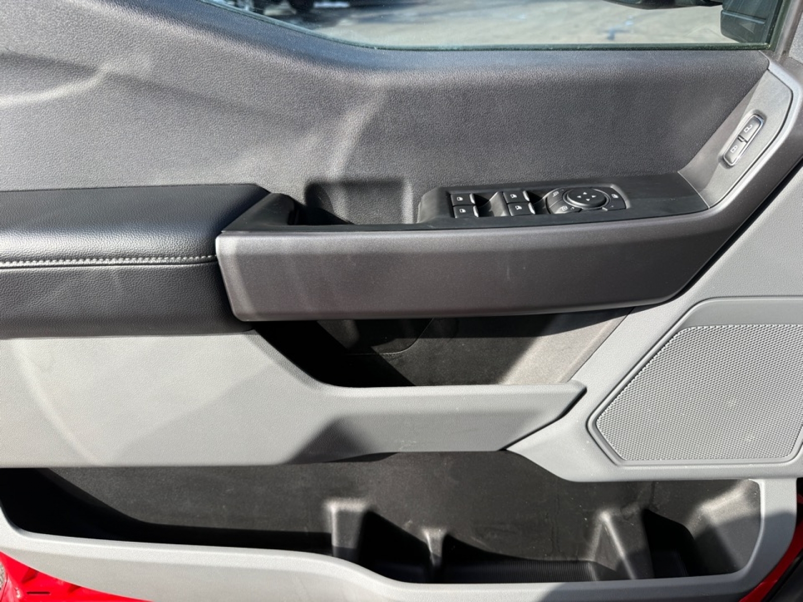 2025 Ford F-350 XLT, 39507, Photo