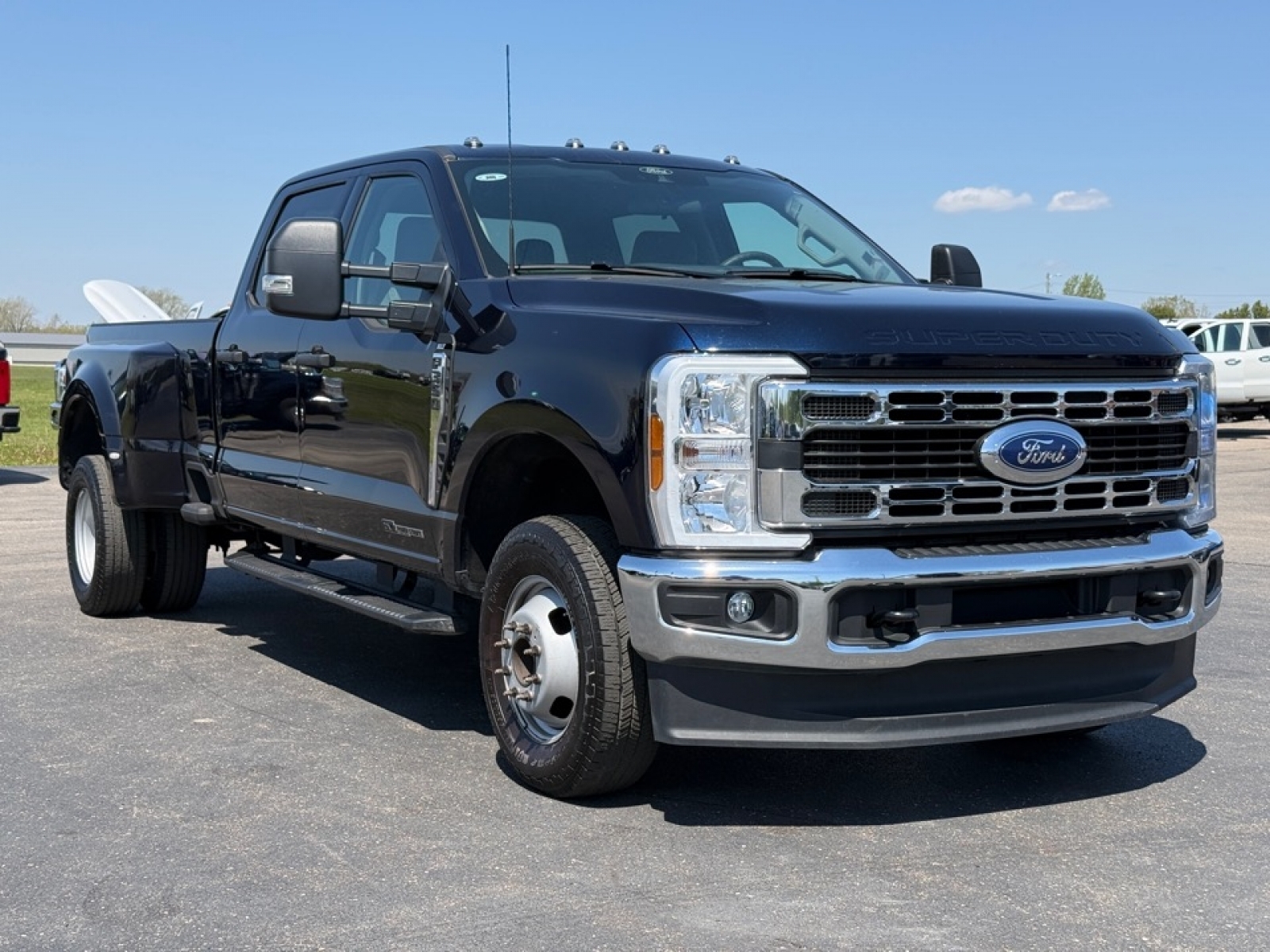 2025 Ford F-350 XLT, 39915, Photo