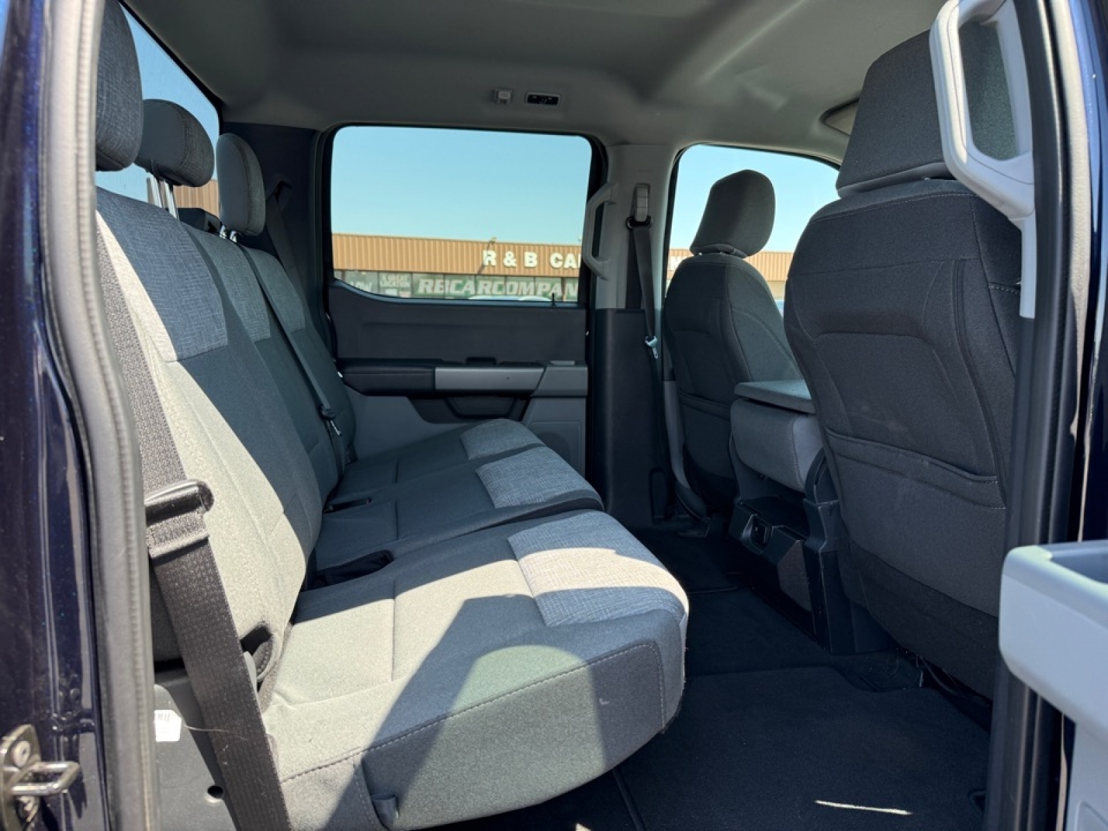 2025 Ford F-350 XLT, 39915, Photo