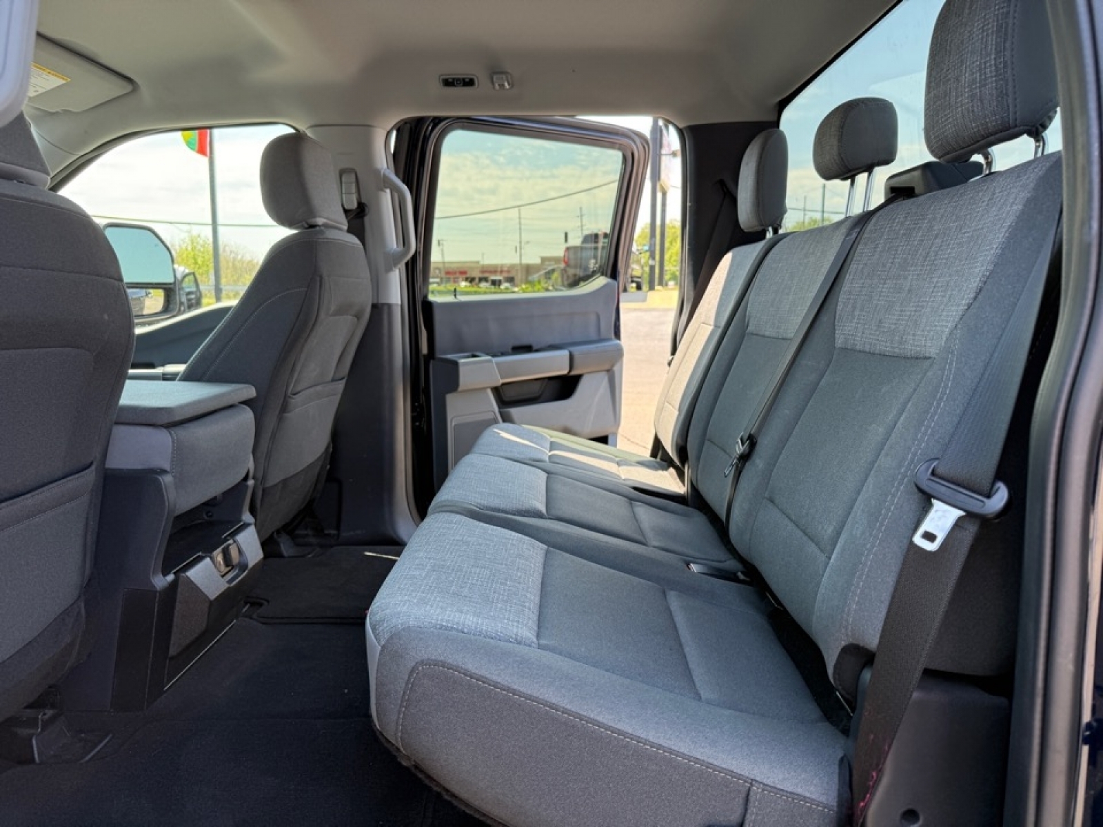 2025 Ford F-350 XLT, 39915, Photo