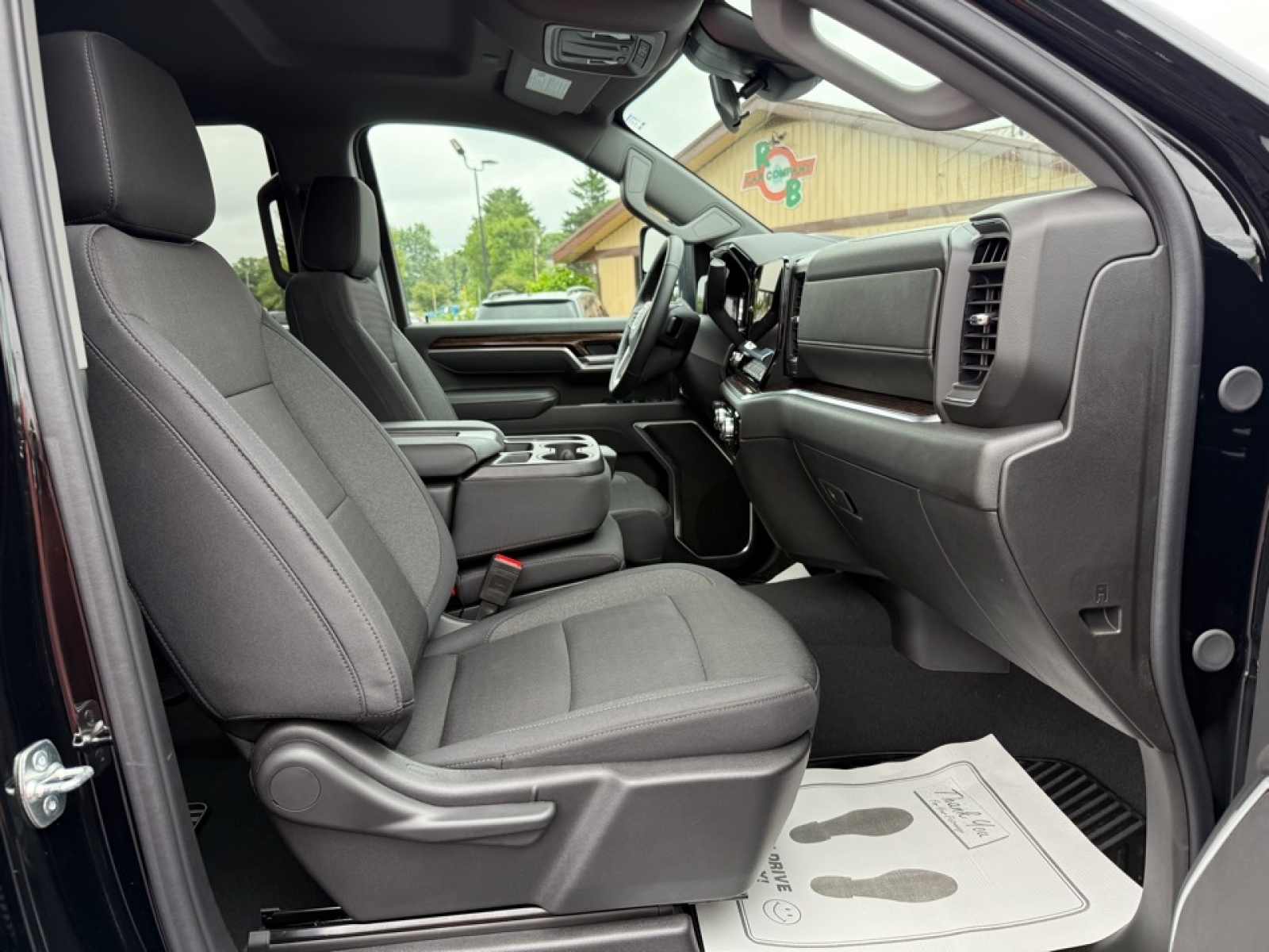 2025 GMC Sierra 2500HD 4WD Crew Cab Standard Bed SLE, 38844, Photo