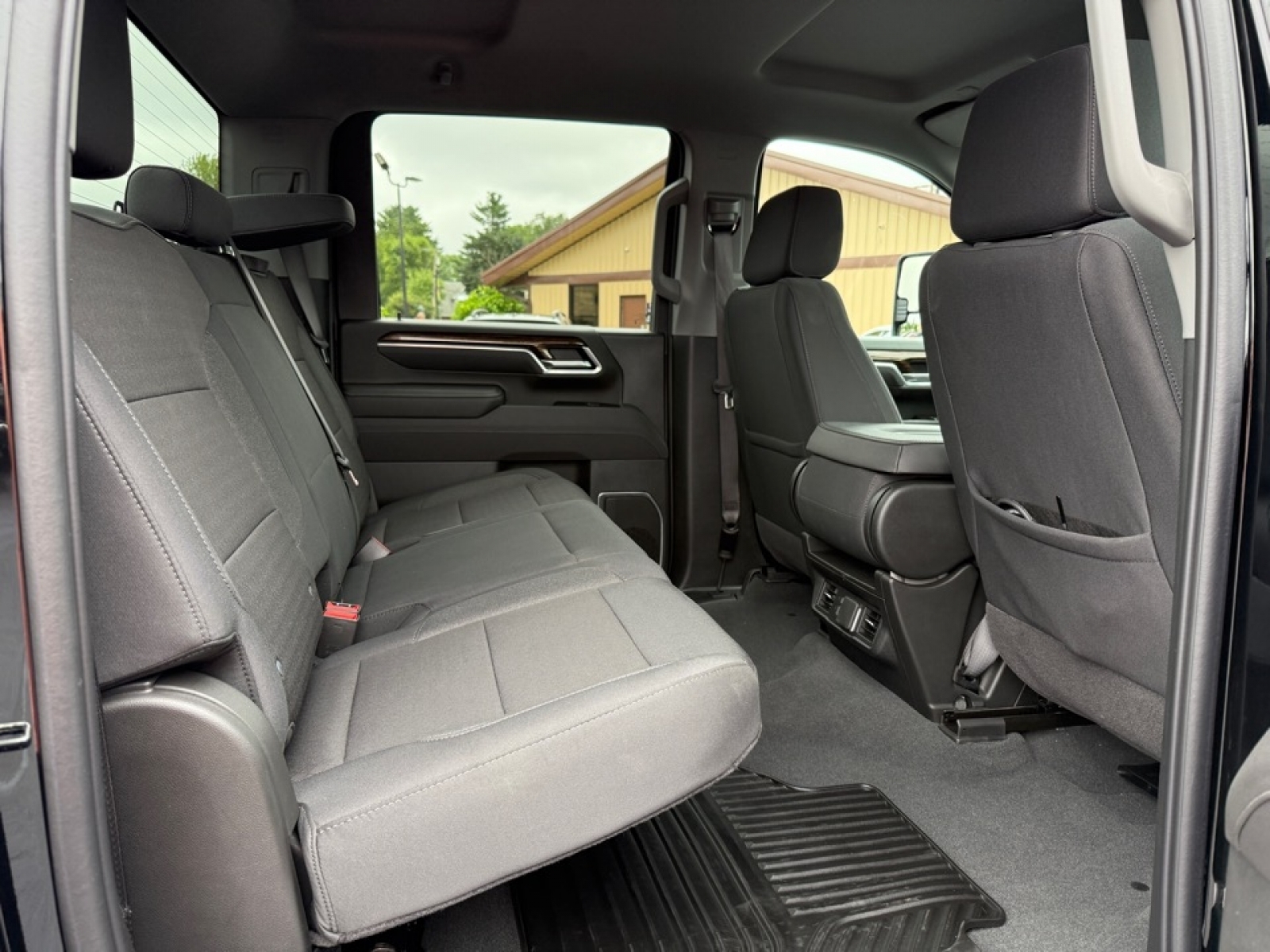 2025 GMC Sierra 2500HD 4WD Crew Cab Standard Bed SLE, 38844, Photo