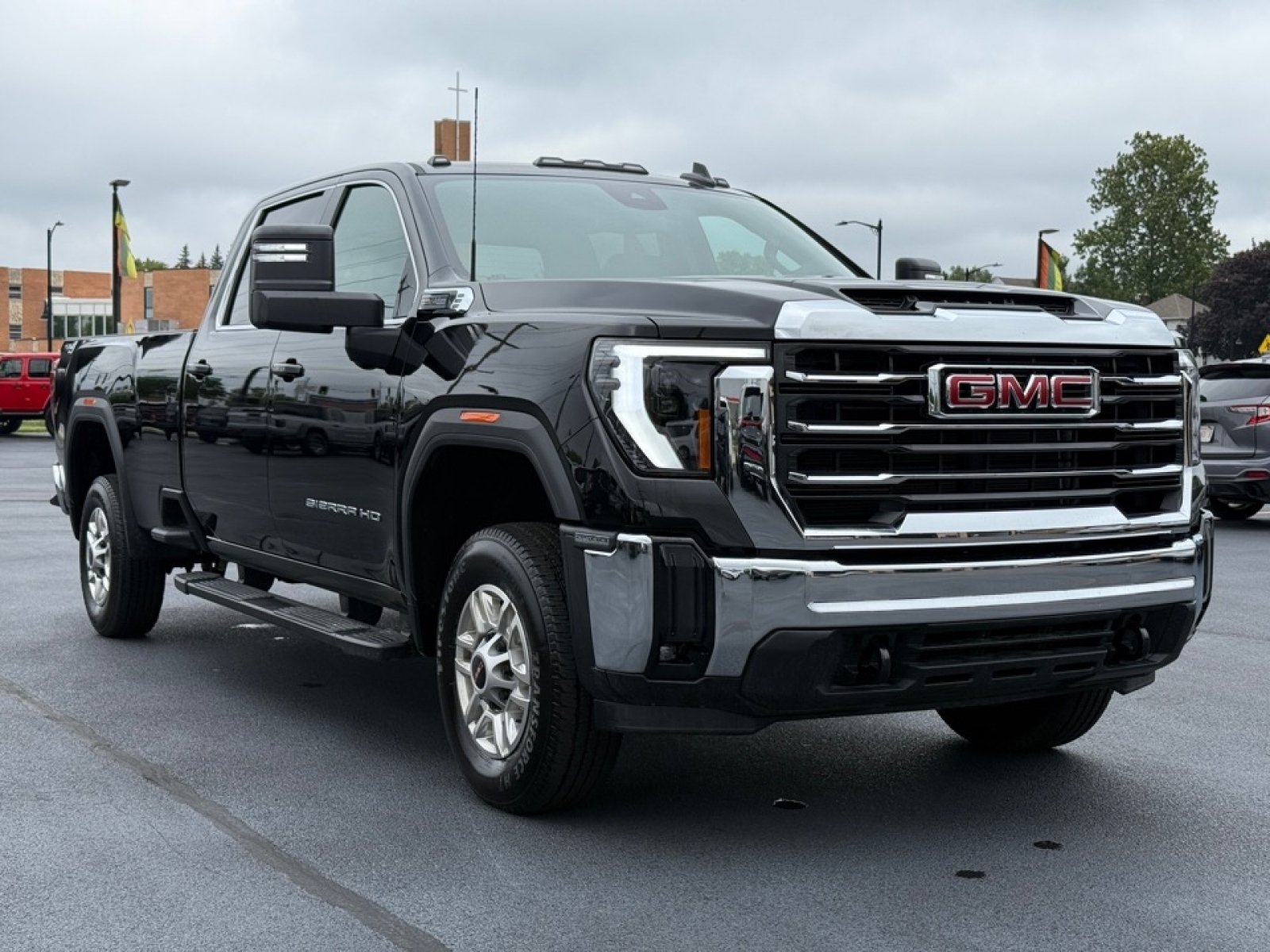 2025 GMC Sierra 2500HD 4WD Crew Cab Standard Bed SLE, 38844, Photo