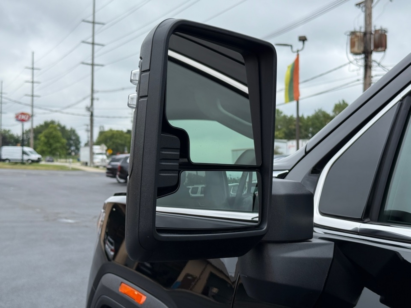 2025 GMC Sierra 2500HD 4WD Crew Cab Standard Bed SLE, 38844, Photo