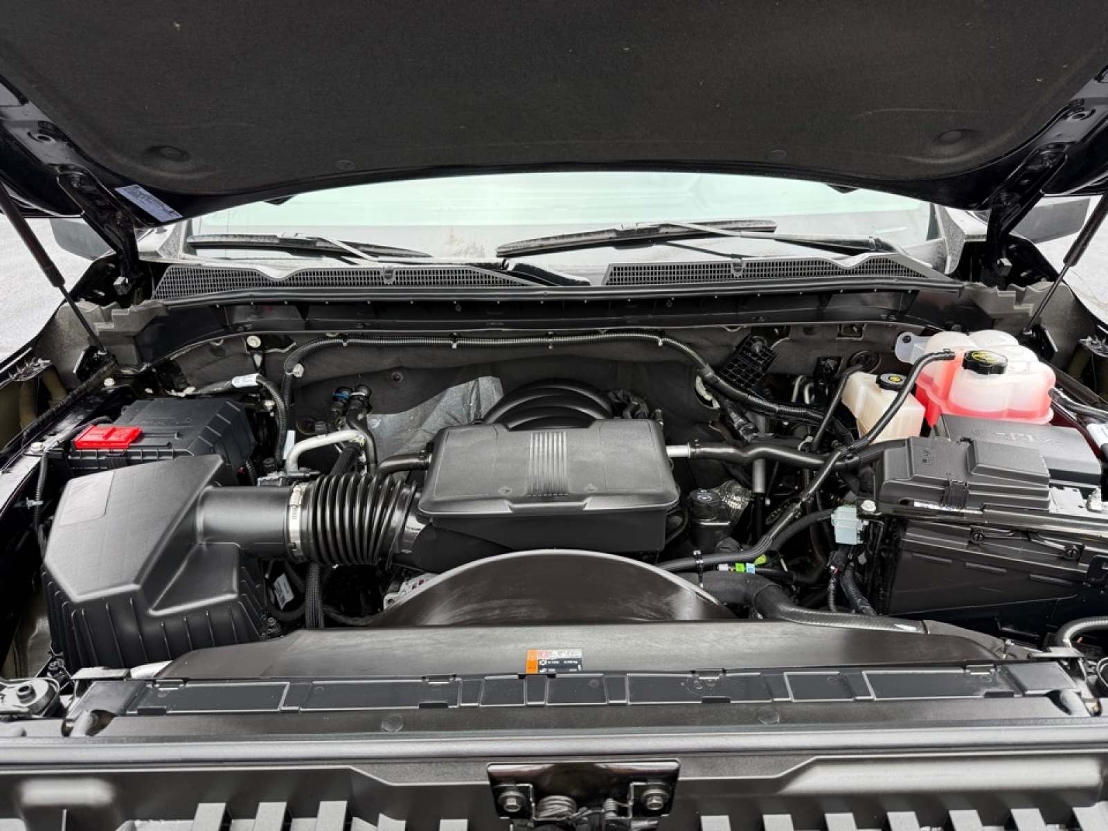 2025 GMC Sierra 2500HD 4WD Crew Cab Standard Bed SLE, 38844, Photo