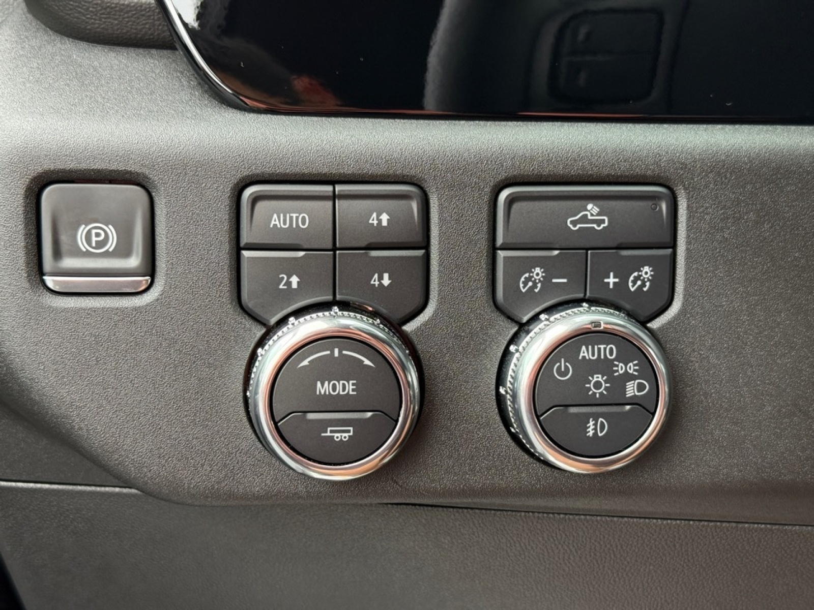 2025 GMC Sierra 2500HD 4WD Crew Cab Standard Bed SLE, 38844, Photo