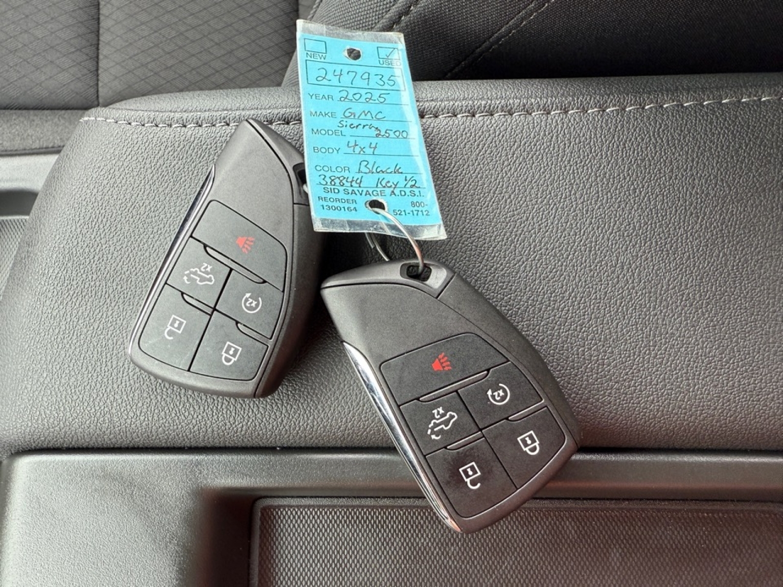 2025 GMC Sierra 2500HD 4WD Crew Cab Standard Bed SLE, 38844, Photo