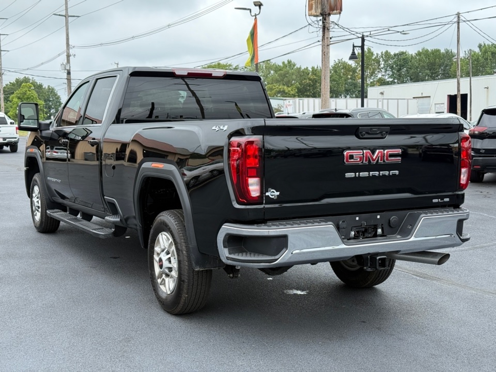 2025 GMC Sierra 2500HD 4WD Crew Cab Standard Bed SLE, 38844, Photo