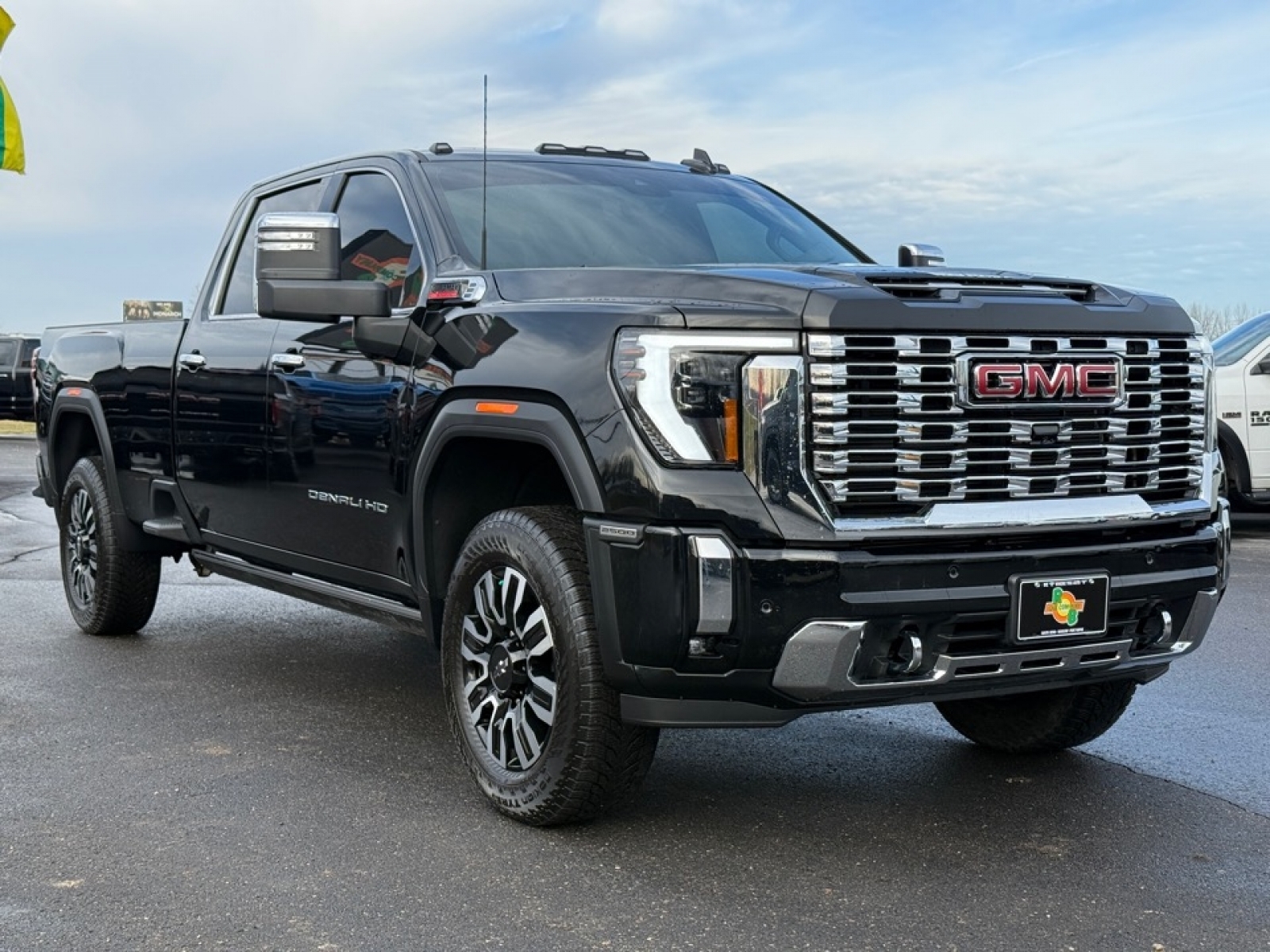 2025 GMC Sierra 2500HD Denali, 39374, Photo