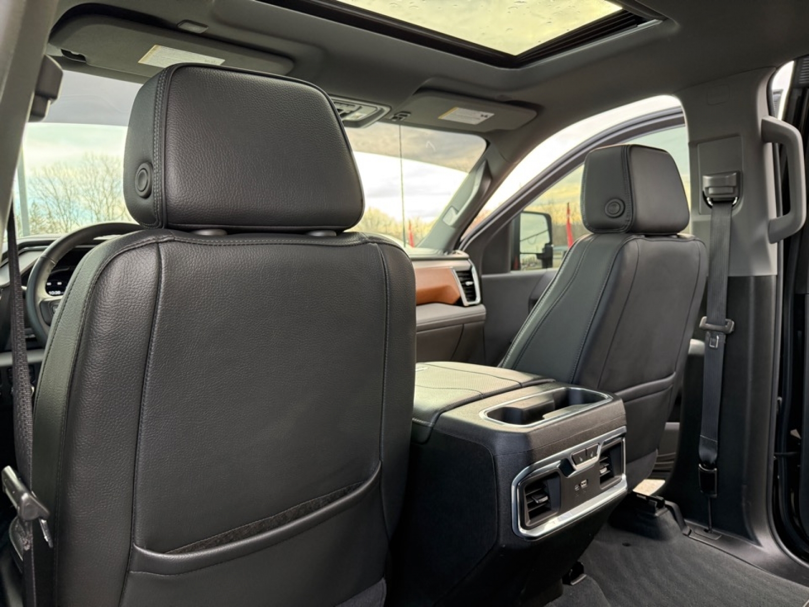 2025 GMC Sierra 2500HD Denali, 39374, Photo