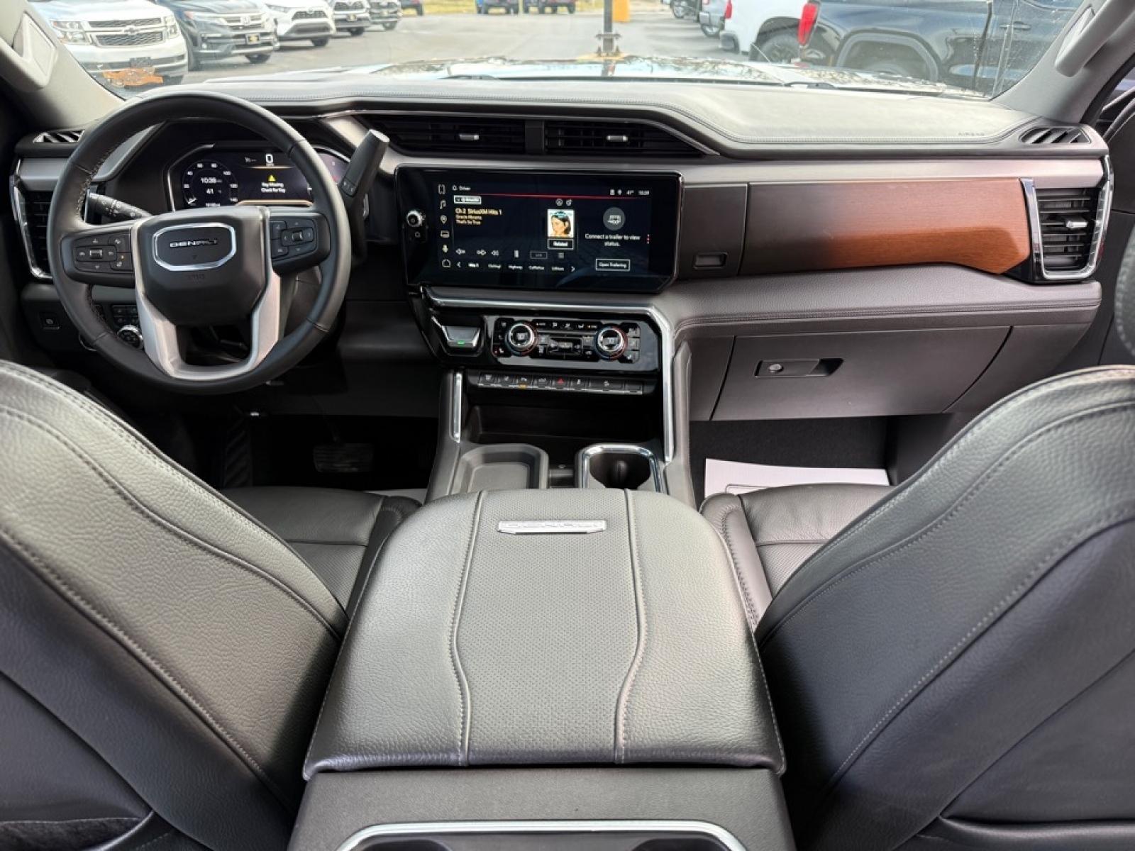 2025 GMC Sierra 2500HD Denali, 39374, Photo