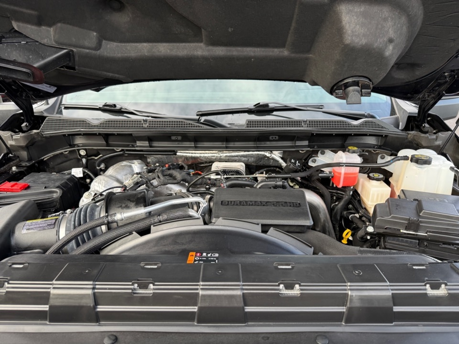 2025 GMC Sierra 2500HD Denali, 39374, Photo