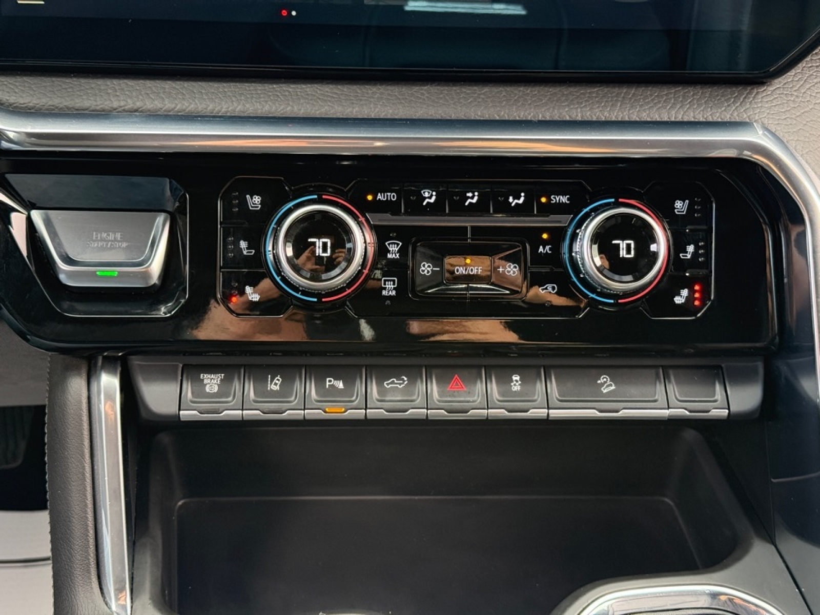 2025 GMC Sierra 2500HD Denali, 39374, Photo