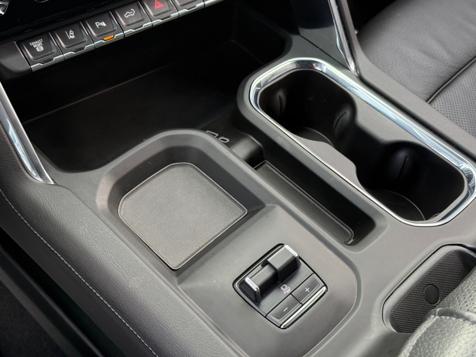 2025 GMC Sierra 2500HD Denali, 39374, Photo