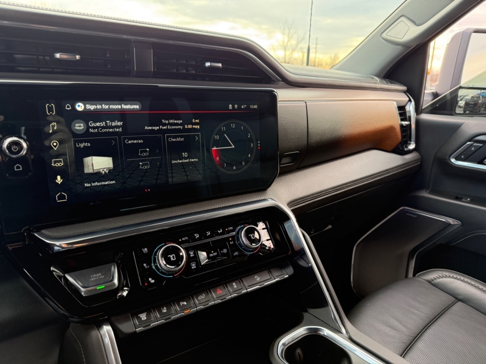 2025 GMC Sierra 2500HD Denali, 39374, Photo