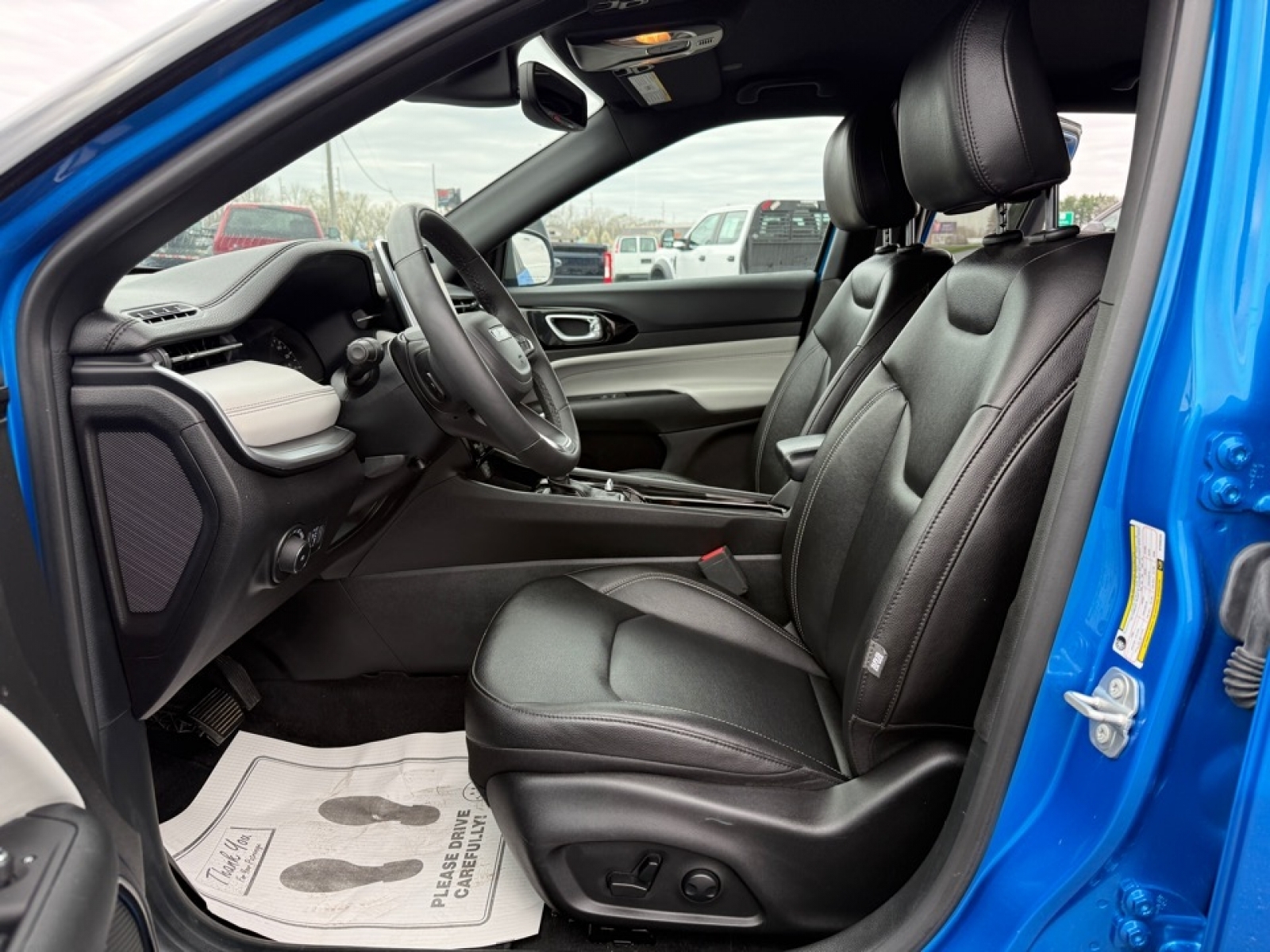 2025 Jeep Compass Limited 4x4, 39694, Photo