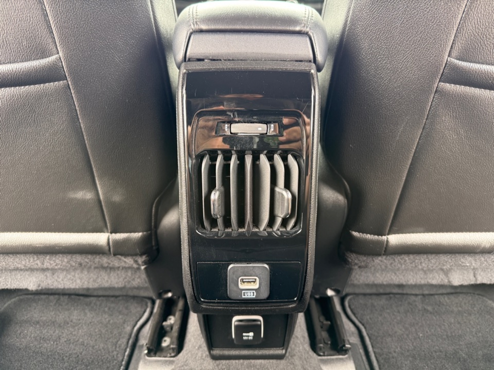 2025 Jeep Compass Limited 4x4, 39694, Photo