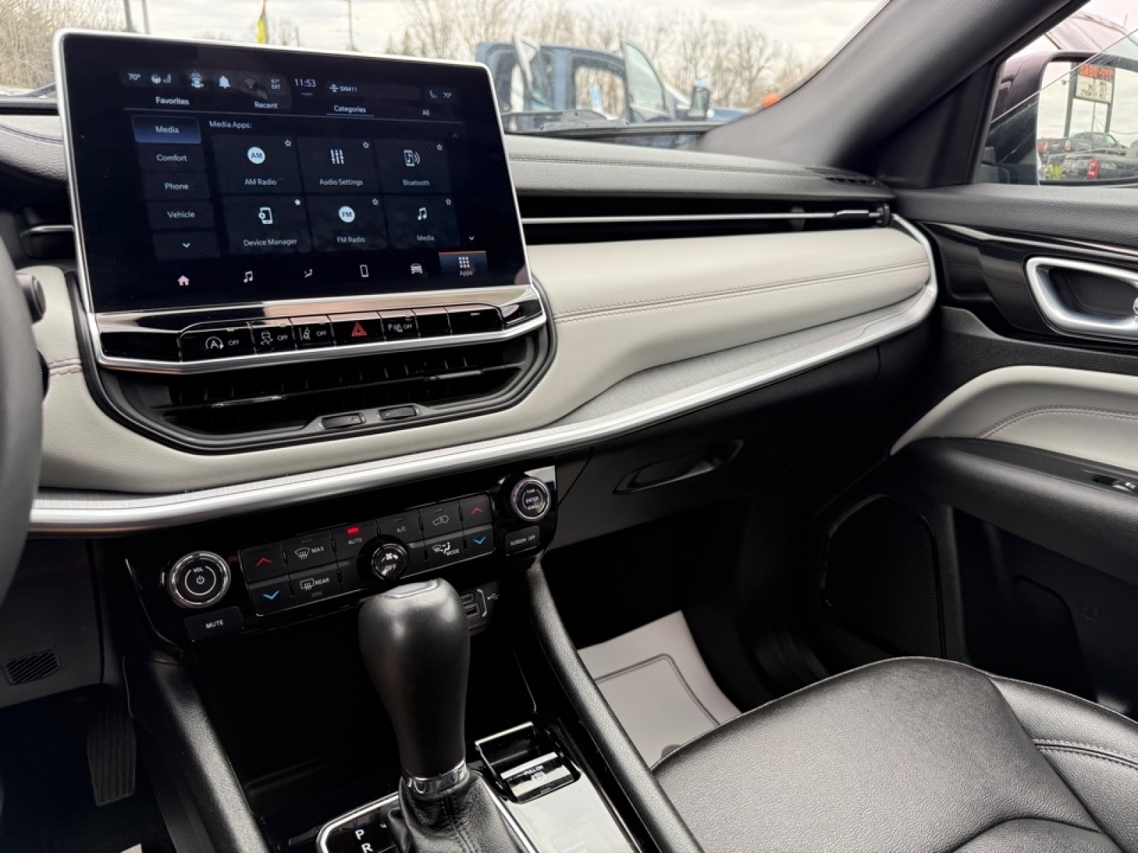 2025 Jeep Compass Limited 4x4, 39694, Photo