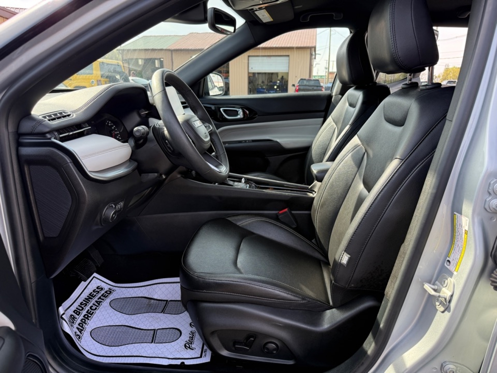 2025 Jeep Compass Limited 4x4, 39797, Photo