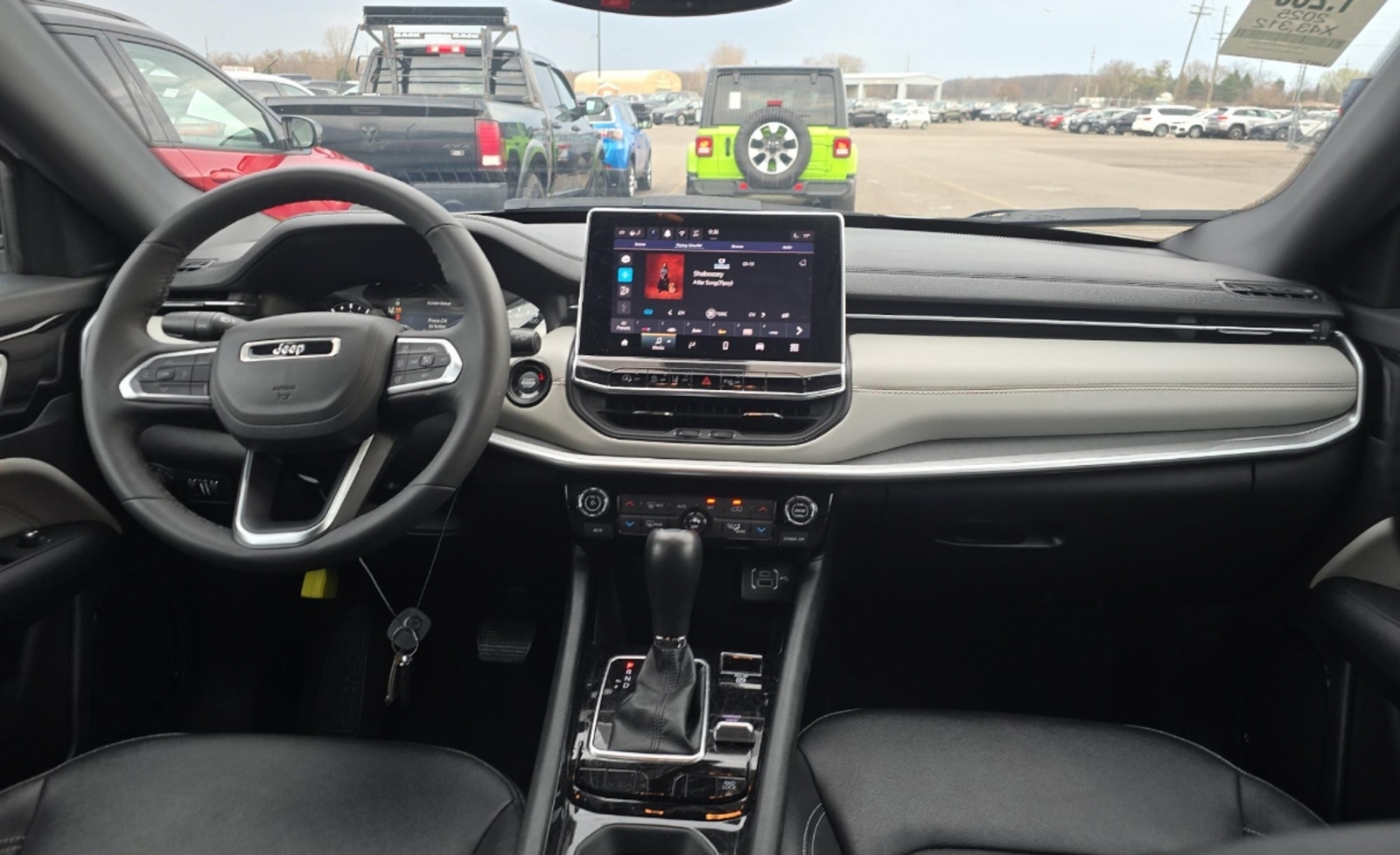 2025 Jeep Compass Limited 4x4, 39833, Photo