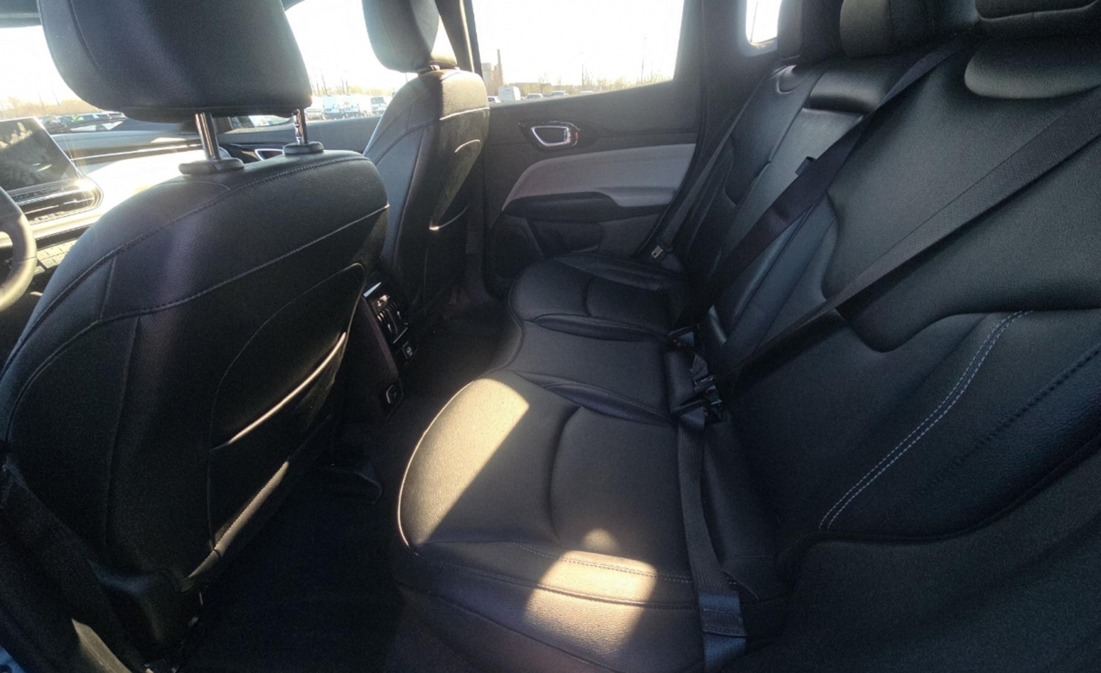 2025 Jeep Compass Limited 4x4, 39835, Photo