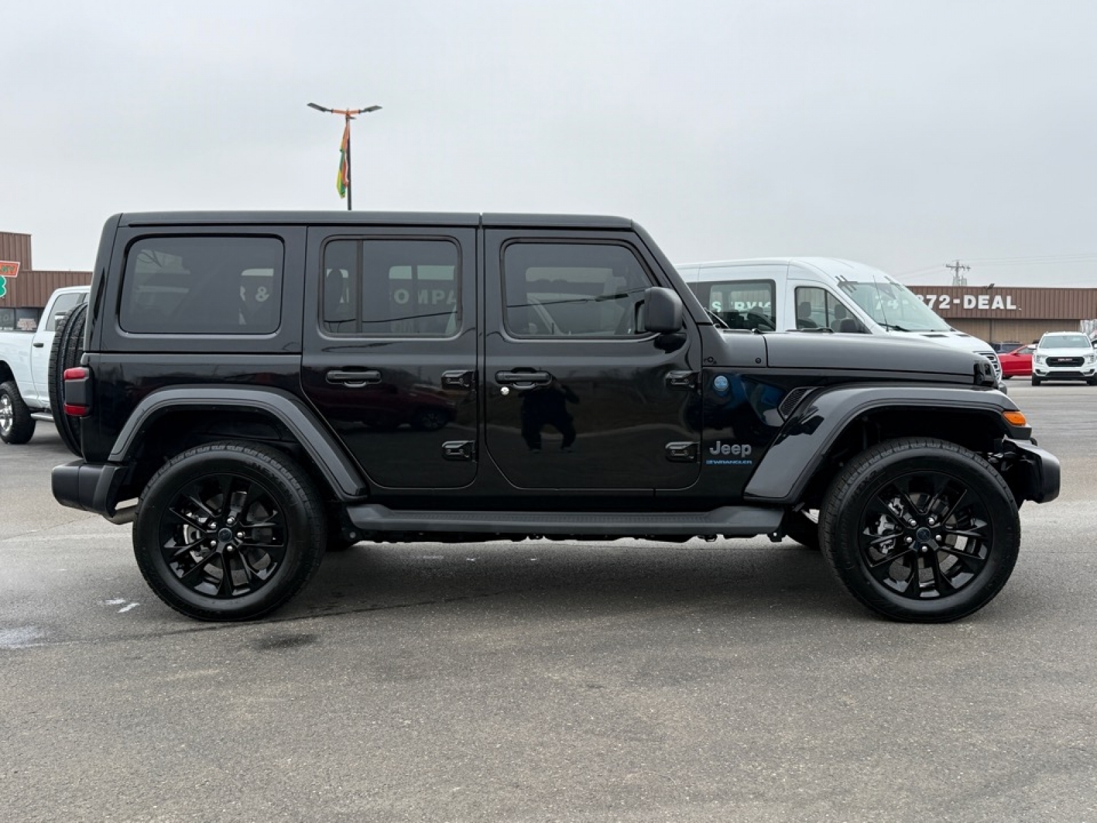 2025 Jeep Wrangler 4xe Sahara 4xe, 39586, Photo