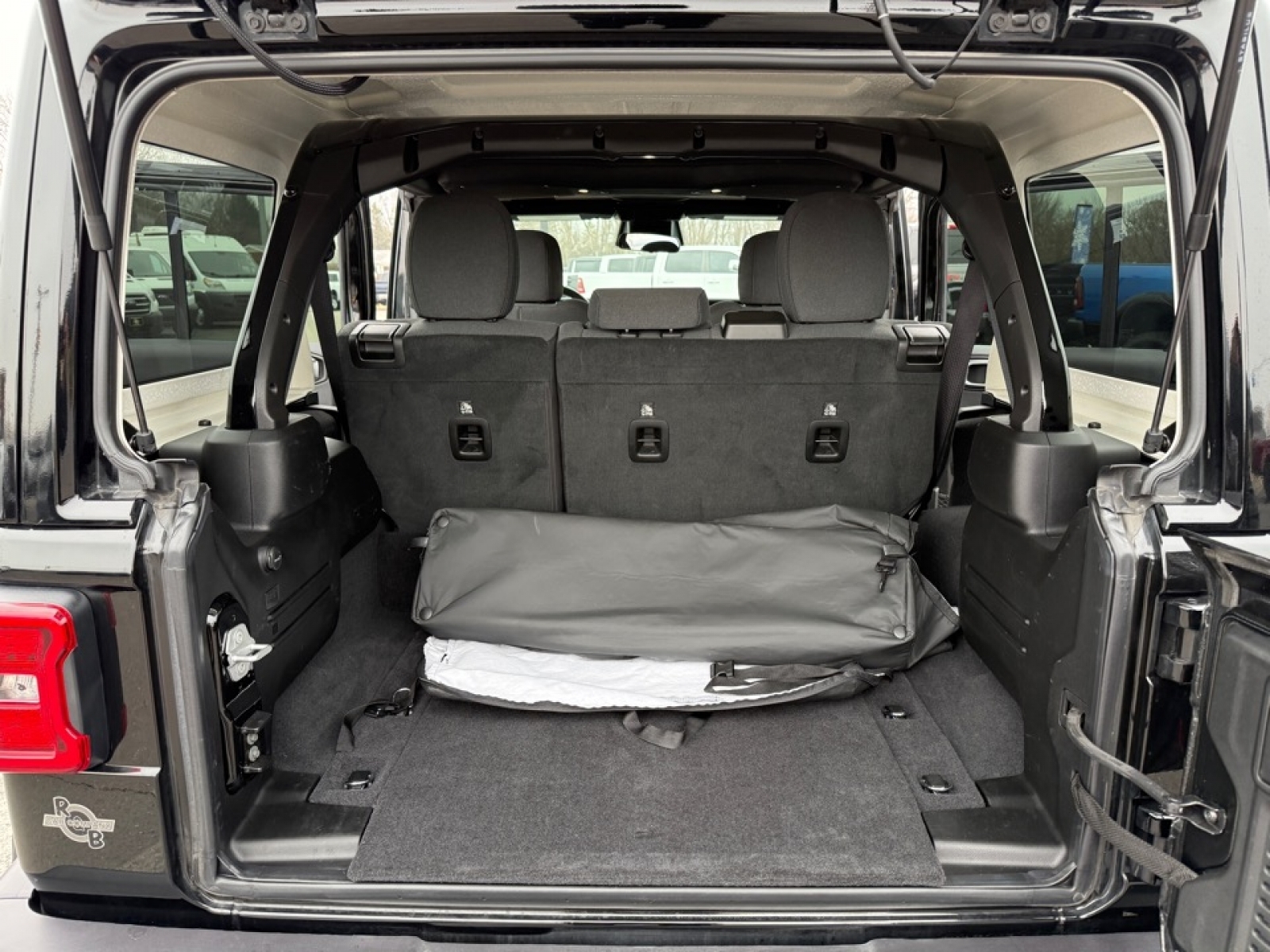 2025 Jeep Wrangler 4xe Sahara 4xe, 39586, Photo