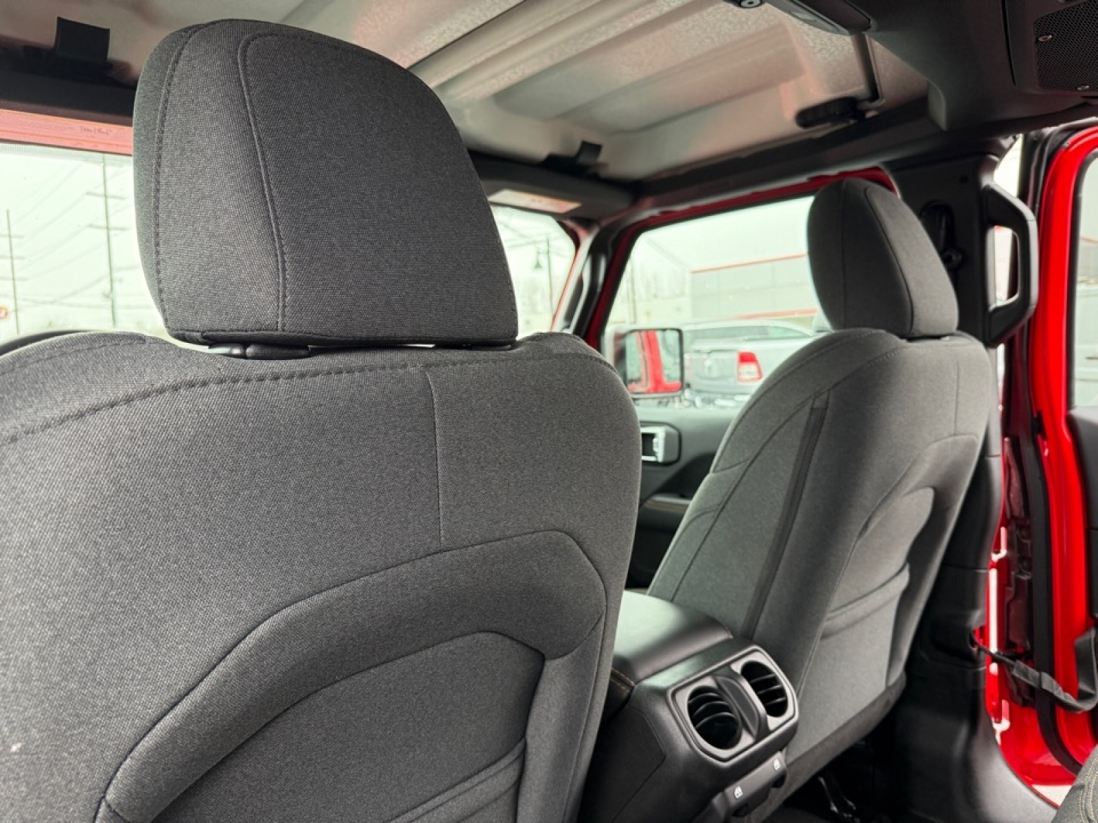 2025 Jeep Wrangler 4xe Sahara 4xe, 39588, Photo