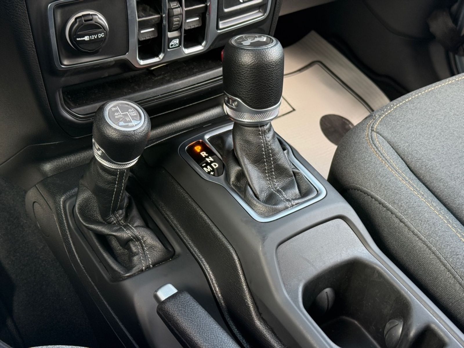 2025 Jeep Wrangler 4xe Sahara 4xe, 39589, Photo