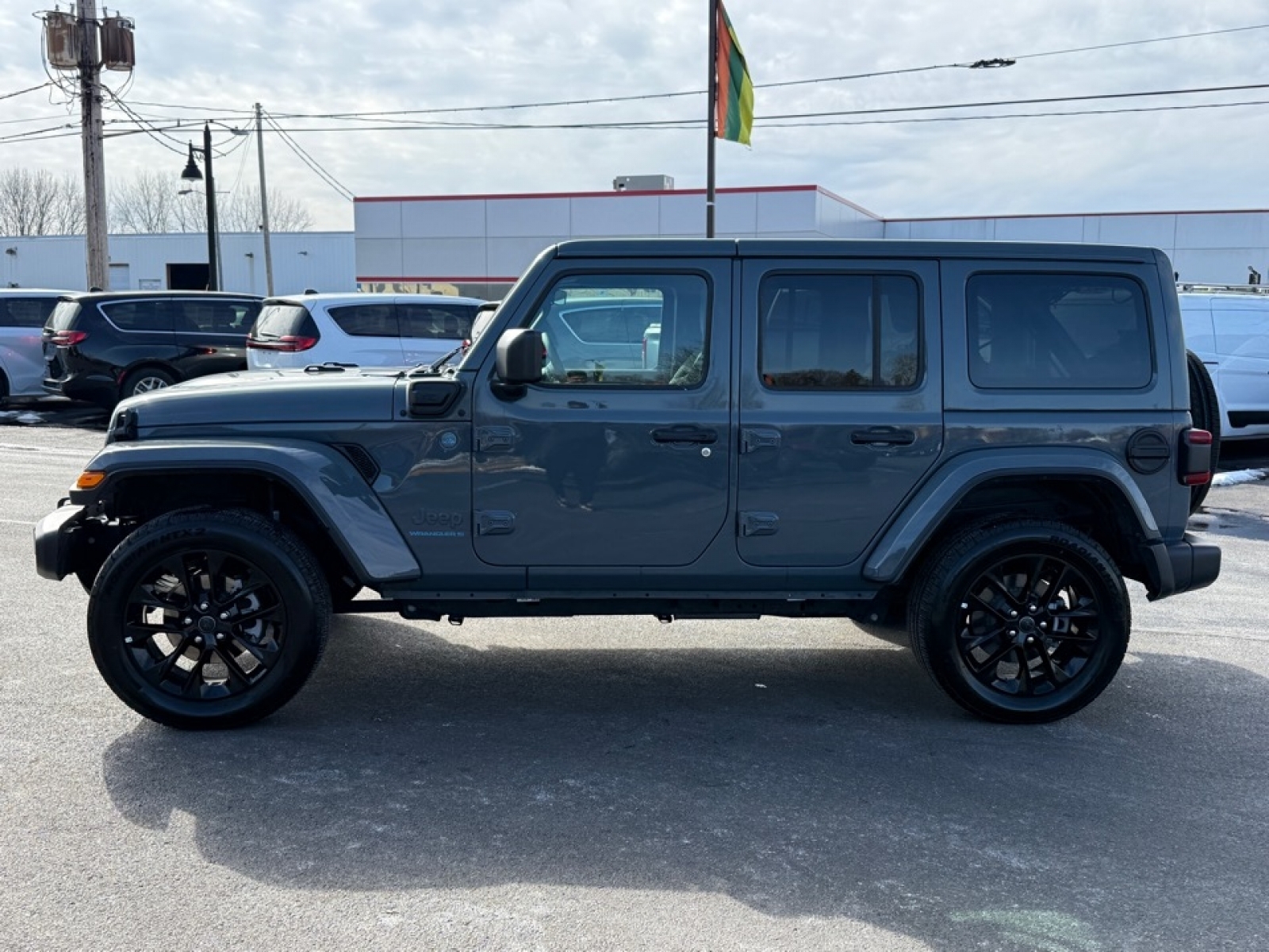 2025 Jeep Wrangler 4xe Sahara 4xe, 39589, Photo