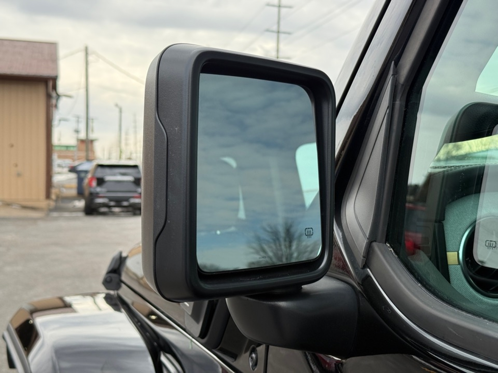 2025 Jeep Wrangler 4xe Sahara 4xe, 39590, Photo