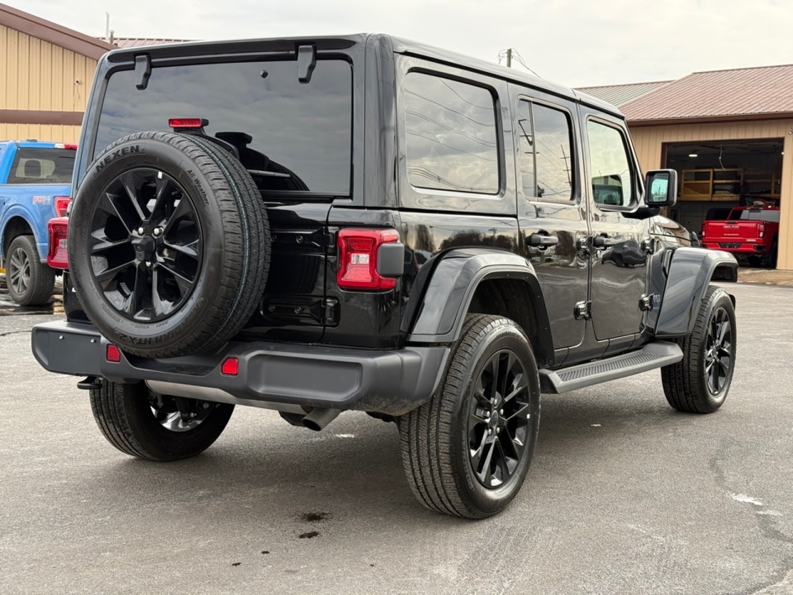 2025 Jeep Wrangler 4xe Sahara 4xe, 39590, Photo