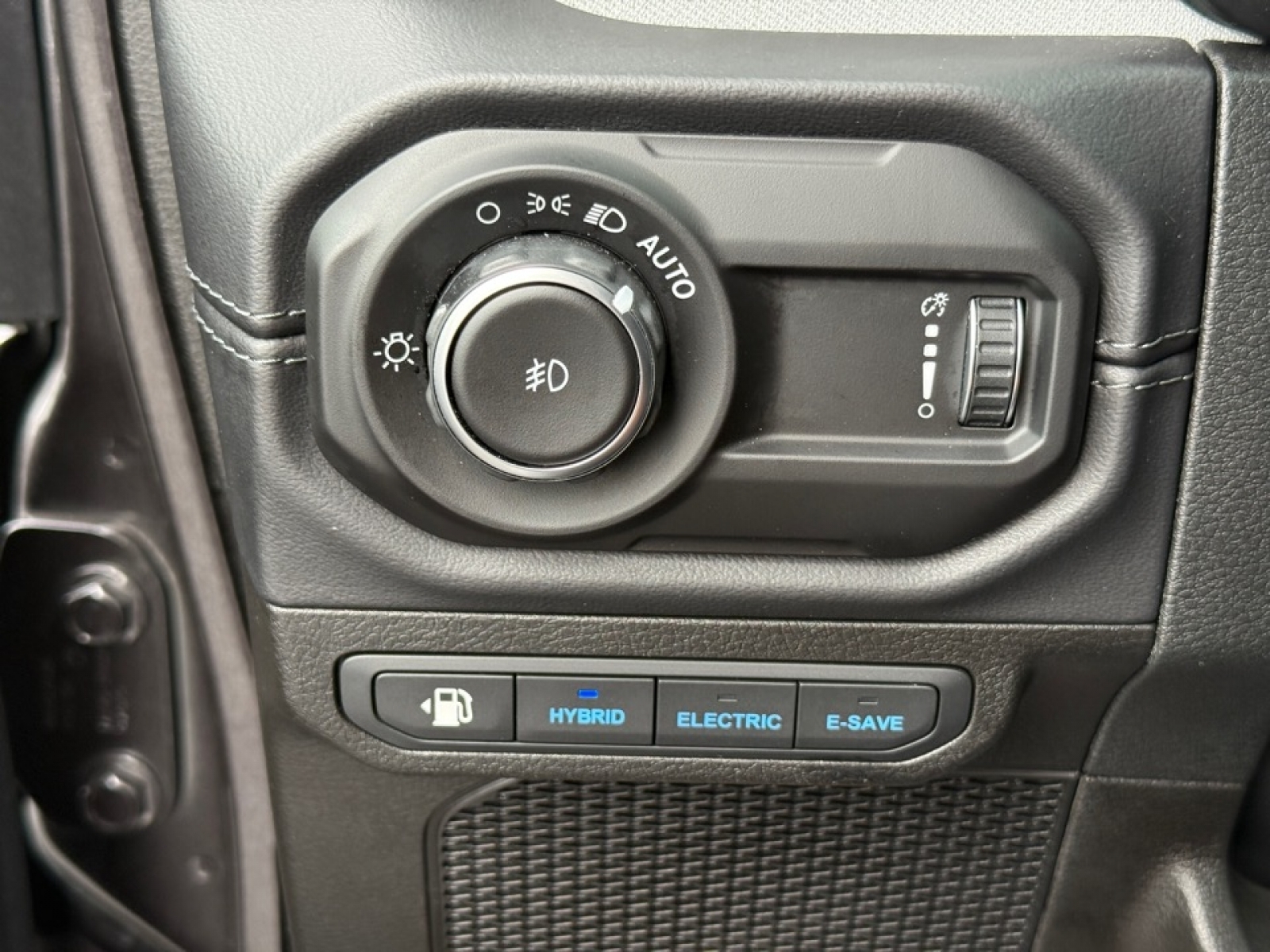 2025 Jeep Wrangler 4xe Sahara 4xe, 39690, Photo