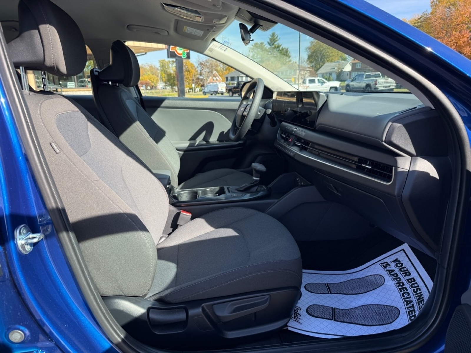 2025 Kia K4 LXS, 39177, Photo