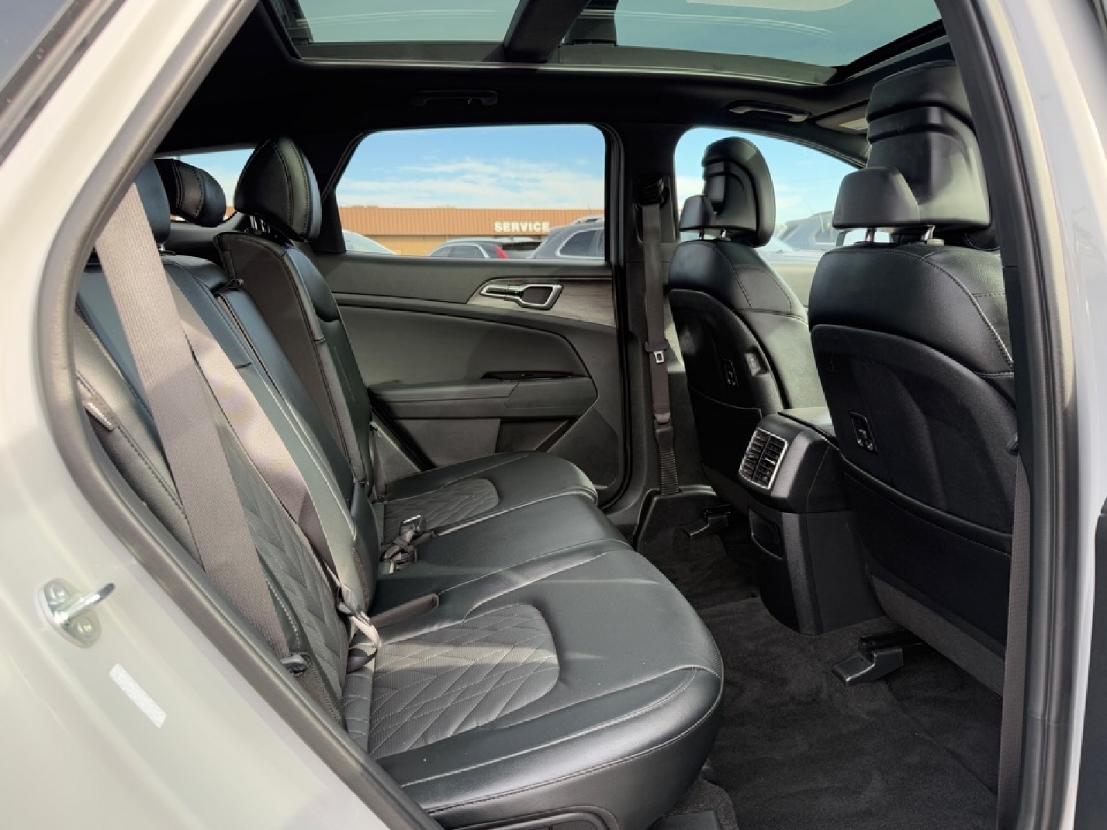 2025 Kia Sportage X-Line, 39002, Photo